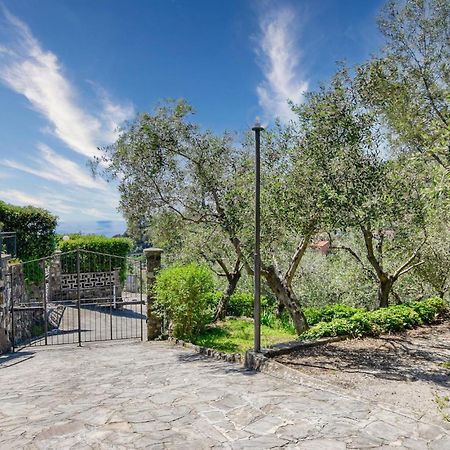 2 Bedroom Stunning Apartment In Moneglia Exterior photo