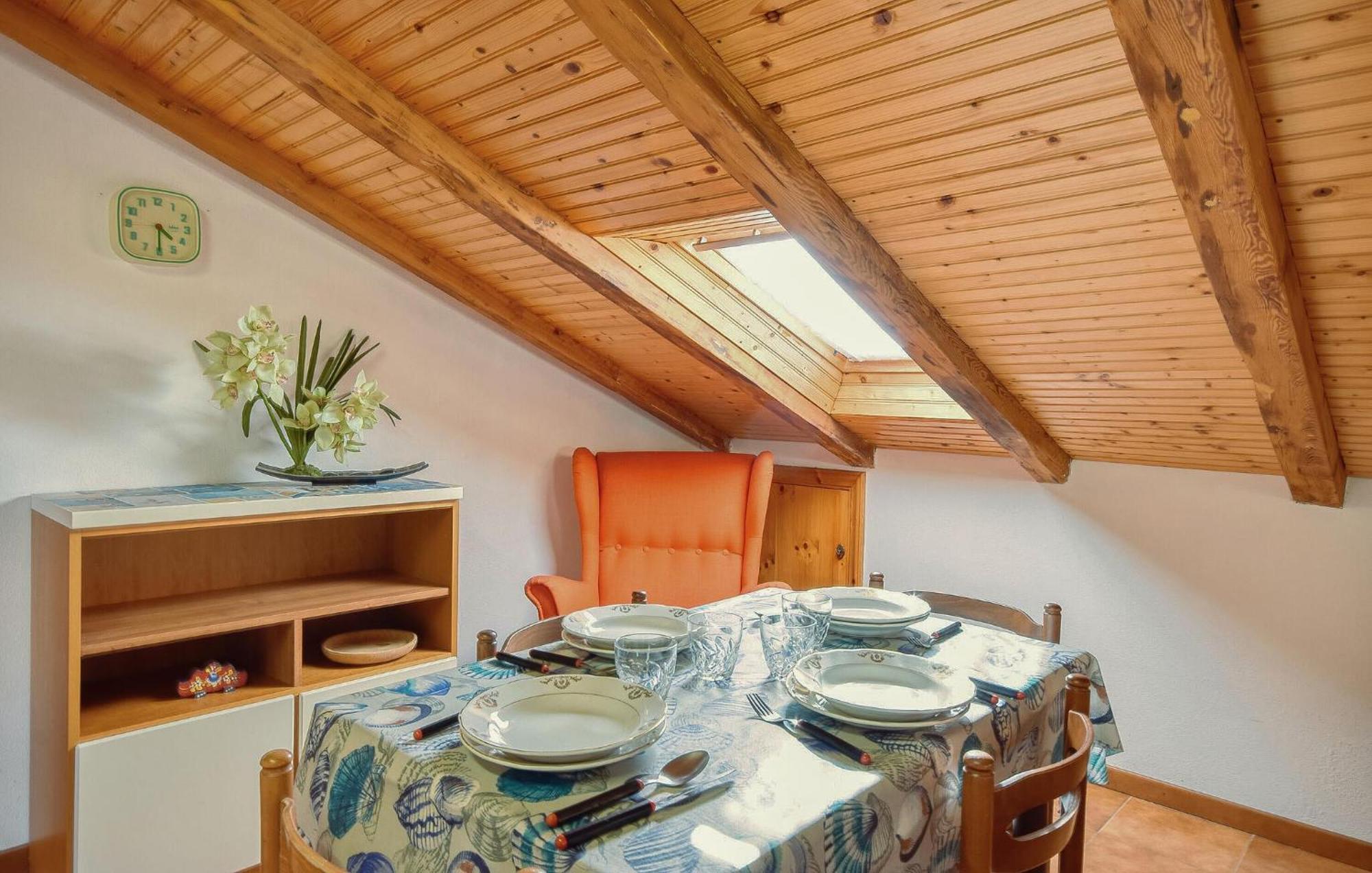 2 Bedroom Stunning Apartment In Moneglia Exterior photo